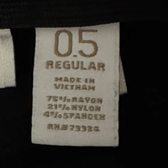 Girlfriend Slim Ankle Jeans - Picture 5 of 10